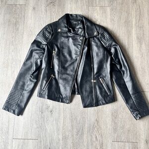 SOLD ❌Black Leather Jacket